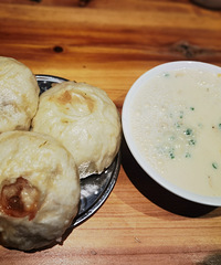 ���ҵ�һ�ó԰��ϰ��ӵ�򿨣��óԵ�����ⶼ������