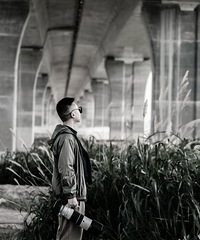 96������173�У���洫ý���з�4�ף�����ѹ������