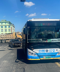 75ʡ������·ʮ��·�ڣ�һ��105��������һ�γ��¹�