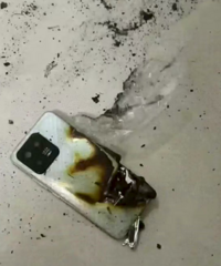 3����ͯ����Ƶʱ�ֻ�ͻȻ��ը����ָ��֫�����ˣ��ͷ���Ӧ����ȼ