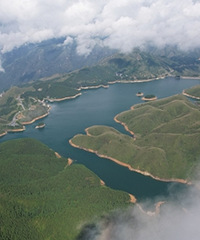 ȫ������У�һ���ɾ���һ���ź�