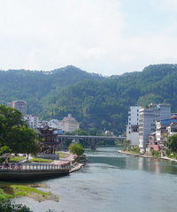 �����У��~ɽ�����飬�ƹ�ѰȤ��