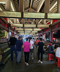 ������������ɽ���У����������Ȫ�����ر�