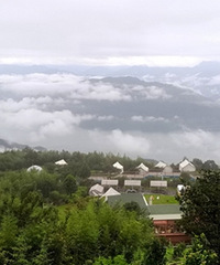 �Ͼ������������ѵ�λ�ã����۵Ķ��Ƿ羰