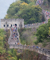 ���ˣ���һ������̨�ݿ��ݳ��ᣬ��������