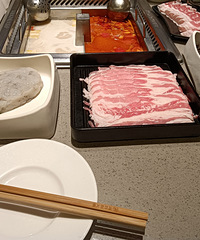 ���׵ĳɱ�������430���Ӱ��2�ŵ�Ӱ100��2���ǰͿ�80