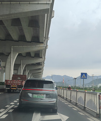 �ر���Ϊ��һ��·