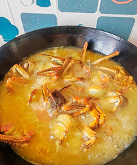 ������з����ϰ���Լ�����ǯ�ӵ�һ��