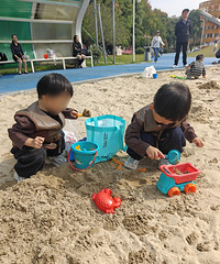 ����·�Ŷ�ͯ��԰��С���Ѻܶ�