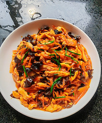 ������˿��������·�