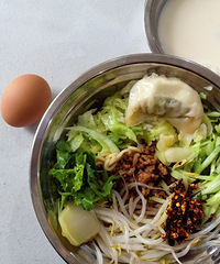 ����������ը����ʯ��ȹ�µ�һ���������