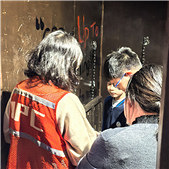 ��������