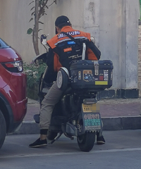 ̨�ݽ�ͷҲ�ǿ����������׳��֡���