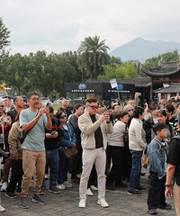 �Ⲩ ��������������̨�ݸ��ǽ�ס�ˣ�