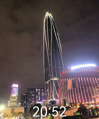 �߽���Ǯ���ϵĺ����Ͻִ��������Ĵ�������һ���ʯ�ֹŽ�