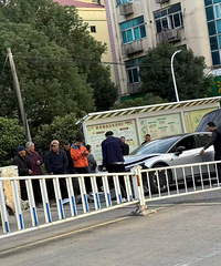 ��������·��ײ��