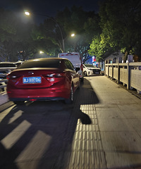 ·����ͣ����Ӧ�ùܹ�