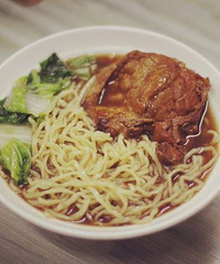 �������£�̨����ʳů��һ������