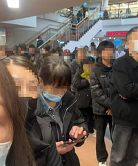 ɶ�����̨������ҽԺҽ��ϵͳ���ˣ��˹��������𳤶�