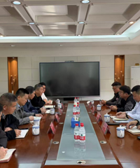 ���¶�̬��̨�����Ĵ������������������������һ����ѧУ����