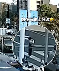 ̨�ݽ�ͷ����Я���ػ���ʧ����