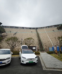 ˫�����Ͽ�ȴ�Խ��һ��������ˬ�ġ�Ұ�����Ҿ֡�