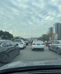 ����һ��ɽ������������ﶼ�³�ʲô����