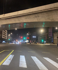 �ӻ��·��ȥ��·��̫�߼��ϵľ���һĻ���������ֲ�����ͨ�����