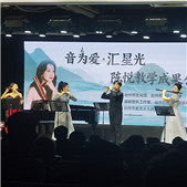 ������չ��