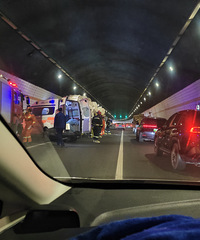 �������﷢��һ��ͨ�¹ʣ�ϣ��ƽ������