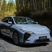 26���׿���˹ES