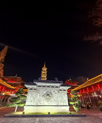 ˮͤ��ʯ��·�����������լԺ�������Ķ��ǹŷ��Ƭ