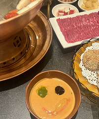 ����������