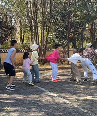 һ��35���˿����δ�͸������Լ��Σ��ɹ�100�����������