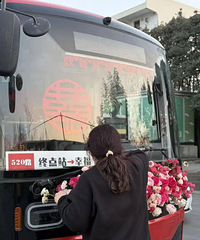 �۸�ǧԪ�𲽣�̨�ݲ���������Ը�Ⳣ�ԣ������ϰ壺Ѹ���ߺ�