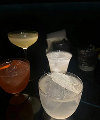 ���޹˼����ƣ�̨��С�ﲻͣŻ�»�����Ѫ˿�����ѻ��˽�����ҽ