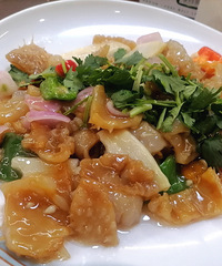 �����¾�������ʮ�����ˣ�����Ƥ����պ��������