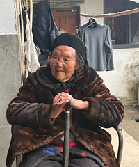 ̨��101������������ɣ�ÿ��˯ǰҪ�ȶ����ƾƣ����ٸ�ð