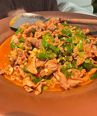 С��Ϫ�����ˣ��׷���ͦ�õģ�С����跹��Ӧ����ͦ�óԵ�