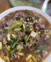 ˮ�ϴ��ŵ���ζ���е��أ��䷹�¸��㣬����û�������