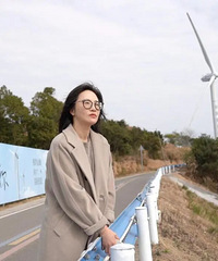 ��λ̨��Ů��ʦ������������һ�����������С�����