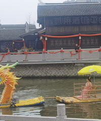 �Ϲٺ�ˮ�Ͻ���Ѳ�Σ������ͻ���ɫ�Ͷ���