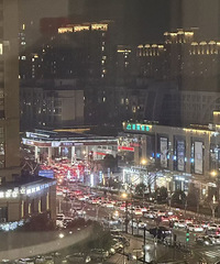 �������˶�����һ������̨�ݼ���վ�Ŷ��ŵ���·����