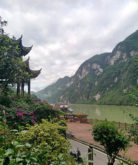 ��̲���򣬹��ڱ��������õ��ľ߹�ģ�����彨��Ⱥ