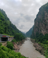 Ħ�����������ţ�������һ��������սʿ��Ӣ����Ϊ�ͼ�ǿ��־