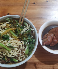 �������ʲô�����ұ�������������