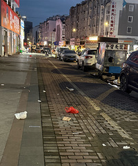 Υ��ռ����̯��һƬ�ǽ�ľ�����