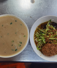 ���Ͱ���ã������һ����Բ���̶����������������ͣ�