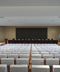 ��������ƣ�����������ѧУ��9��Ͷ��