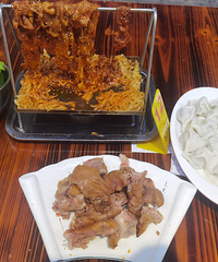 ���Ӻ�СԺ�����⻹�н��������ӣ�ÿһ���˶��Ƽ�